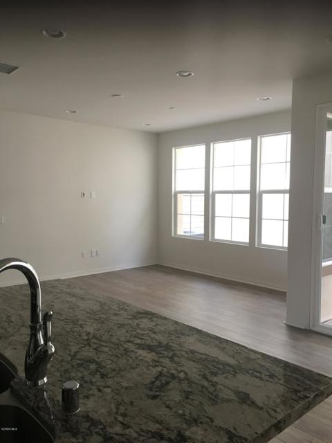 177 Stage Trail Road, Camarillo CA: https://media.crmls.org/mediaz/ec8bc0de-c2bf-4b6e-a757-d0dcaeda7690.jpg
