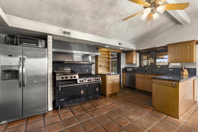 Detail Gallery Image 18 of 30 For 14215 Woods Valley Rd, Valley Center,  CA 92082 - 3 Beds | 1/1 Baths