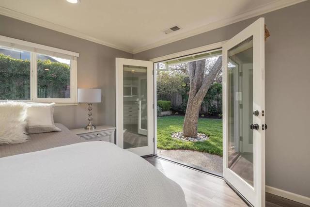 2665 Carolina Avenue, Redwood City CA: https://media.crmls.org/mediaz/ec8cbbb2-1d58-4184-ac62-70cc7516224a.jpg