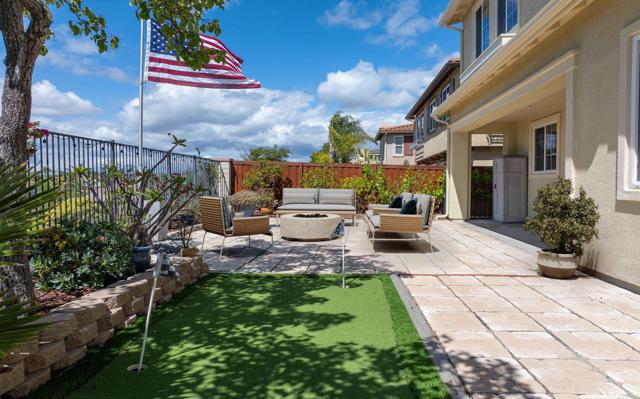 1185 Parkview Drive, Oceanside CA: https://media.crmls.org/mediaz/ec8cfa06-0459-4c0e-b405-8e3d0dd27fd3.jpg