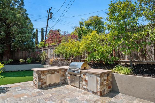1509 Los Montes Drive, Burlingame CA: https://media.crmls.org/mediaz/ec8cfafb-d421-442d-b41b-f5d3b1ece993.jpg