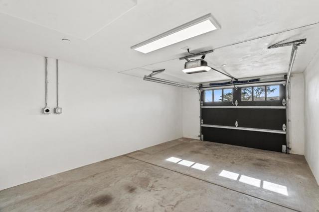 2 SE San Antonio Avenue, Carmel CA: https://media.crmls.org/mediaz/ec8e07eb-33b2-4766-aacf-ba158aef10f0.jpg