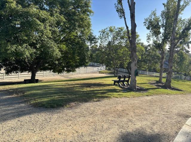 Detail Gallery Image 39 of 45 For 1207 Branding Iron Cir, Vista,  CA 92081 - 4 Beds | 3 Baths