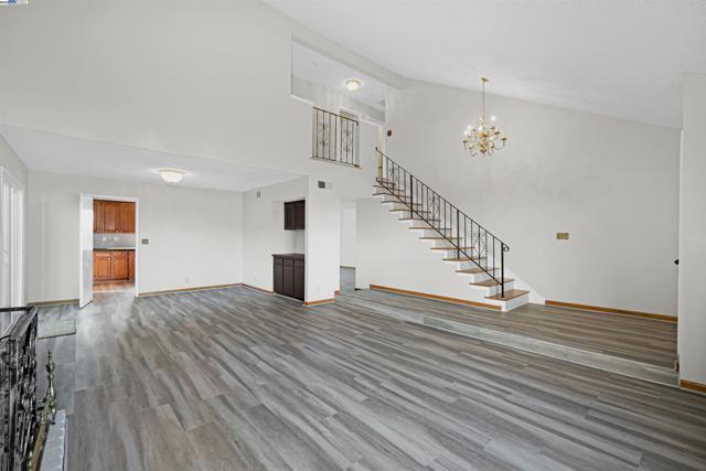 3608 Siskiyou Ct, Hayward CA: https://media.crmls.org/mediaz/ec8ebb0e-0fdb-4fbb-b8a9-e6194b1ae481.jpg