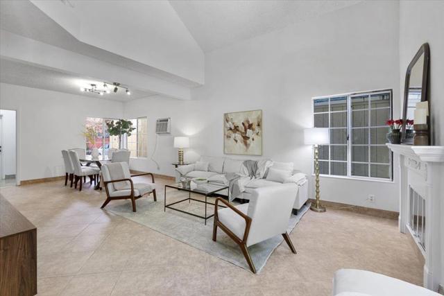 239 Kerry, Fremont CA: https://media.crmls.org/mediaz/ec8f4ed6-3a43-402d-96ce-16d0bf61aa0f.jpg