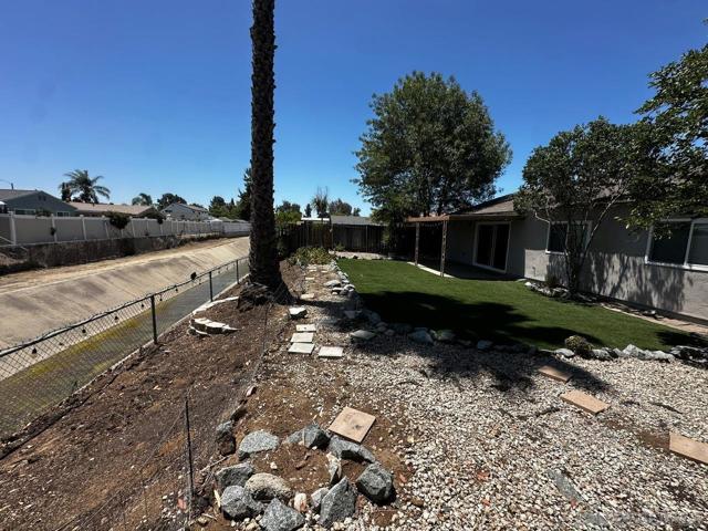 10017 Woodrose Ave, Santee CA: https://media.crmls.org/mediaz/ec8facc9-e1cf-4301-b9f7-4fc1c1c330c9.jpg