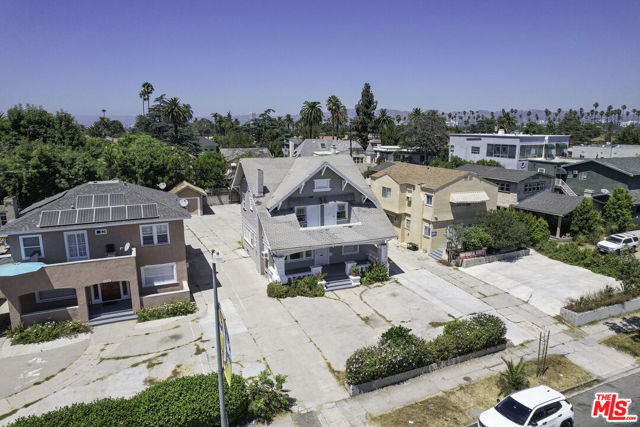 1717 Crenshaw Boulevard, Los Angeles, California 90019, 6 Bedrooms Bedrooms, ,3 BathroomsBathrooms,Single Family Residence,For Sale,Crenshaw,24429049