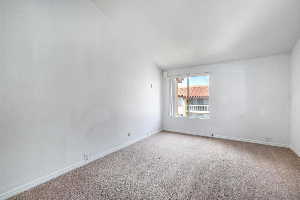 4600 Lamont - photo 15