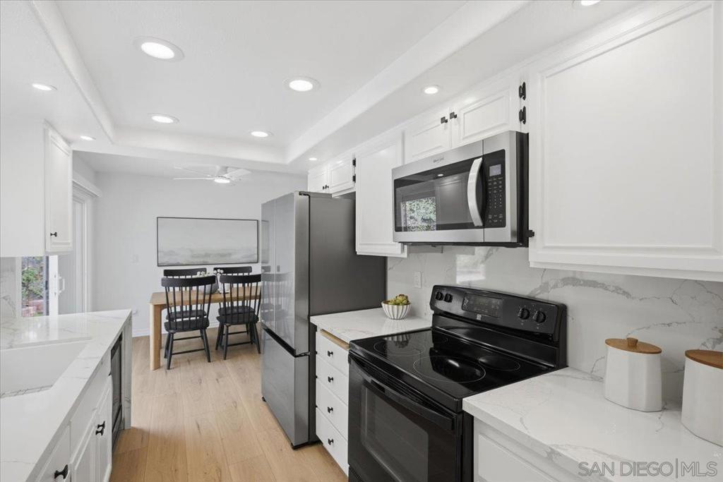 6783 Robbins Way - photo 11