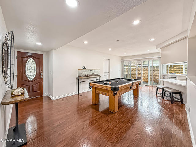 2439 N Lita Place, Simi Valley CA: https://media.crmls.org/mediaz/ec92ab28-91d3-4cb1-bbb2-b4841ce7afa8.jpg