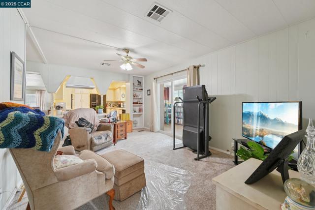 327 La Vina, Pacheco CA: https://media.crmls.org/mediaz/ec941edc-0e2f-4bc4-8df1-120549aa5f35.jpg