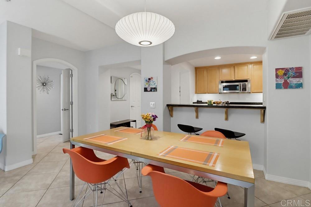 301 W G St - photo 8