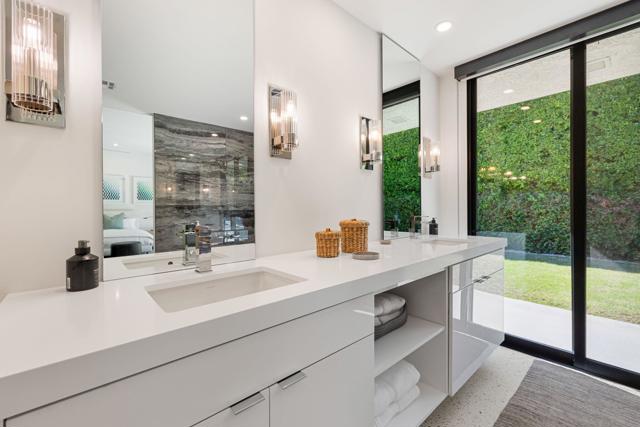 133 Columbia Drive, Rancho Mirage CA: https://media.crmls.org/mediaz/ec955763-41ab-4478-bb82-77d55300cfcd.jpg