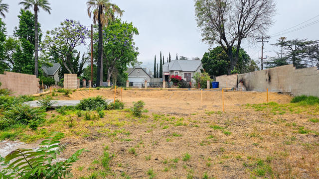 356 W Palm Street, Altadena CA: https://media.crmls.org/mediaz/ec95c056-407c-4205-83e1-0f7855f099cb.jpg