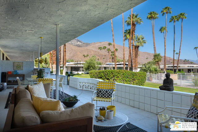2324 Camino Vida, Palm Springs, CA 92264