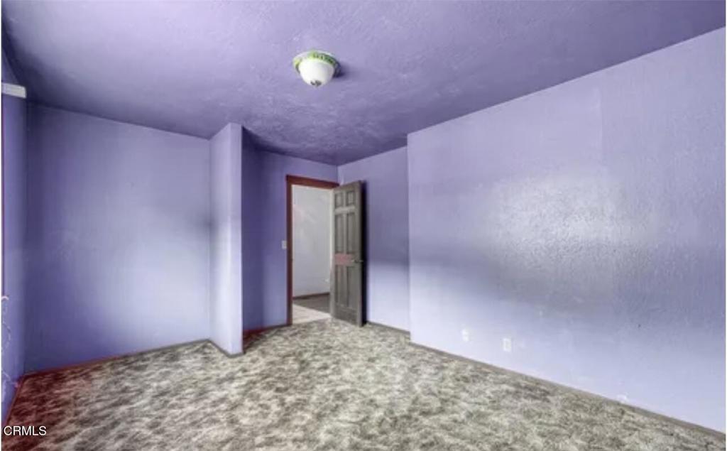 https://media.crmls.org/mediaz/ec963886-8191-43e2-a48f-da532a0e5289.jpg?preset=X-Large