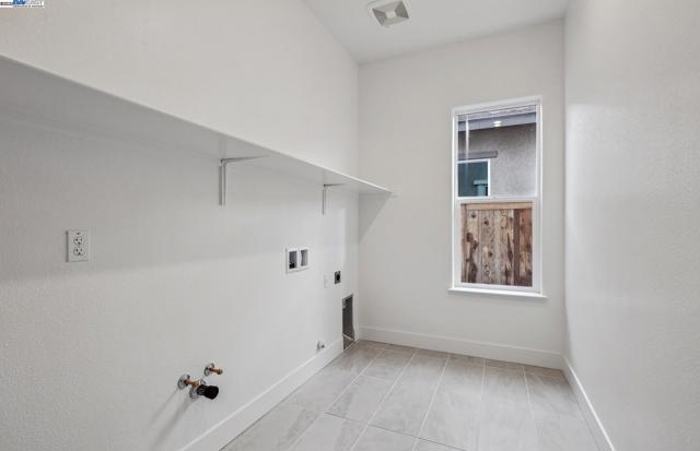 17685 Brightwood Avenue, Lathrop CA: https://media.crmls.org/mediaz/ec985aac-35a5-466e-aa43-38d9ed21e705.jpg