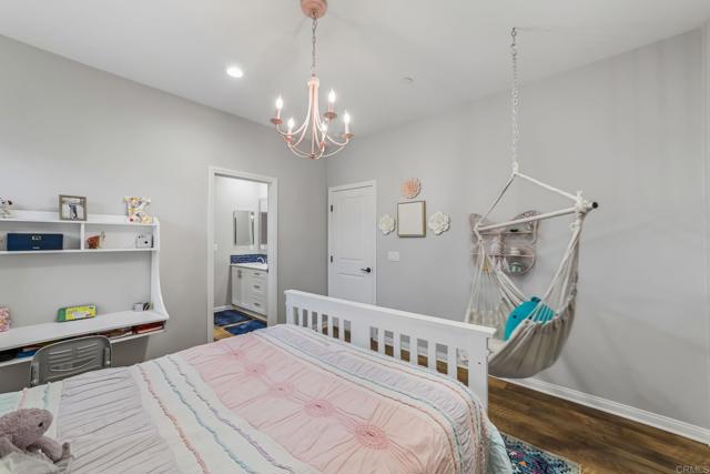 Detail Gallery Image 40 of 68 For 2990 Eldenberry St, Escondido,  CA 92029 - 5 Beds | 4/1 Baths