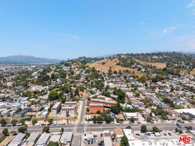 3501 N Figueroa Street, Los Angeles CA: https://media.crmls.org/mediaz/ec98c72d-9558-497e-a6b3-9003a51ce2ad.jpg