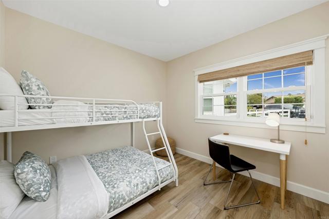 2103 Loquat Place, Oceanside CA: https://media.crmls.org/mediaz/ec99a2dd-5949-4236-88c1-6b9ffc9b6e39.jpg