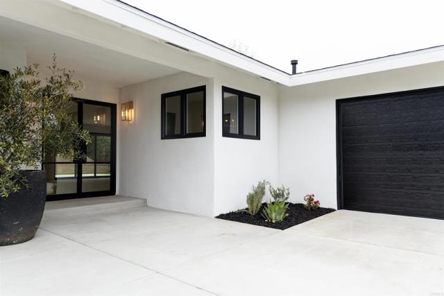 Image 5 of 75 For 3290 Westwood Dr.