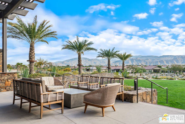76 Claret, Rancho Mirage CA: https://media.crmls.org/mediaz/ec99de66-55b6-4a8c-a116-e83e3288ffb9.jpg