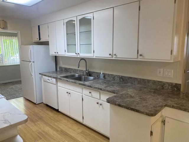 Image 8 of 24 For 3086 Greenview Dr