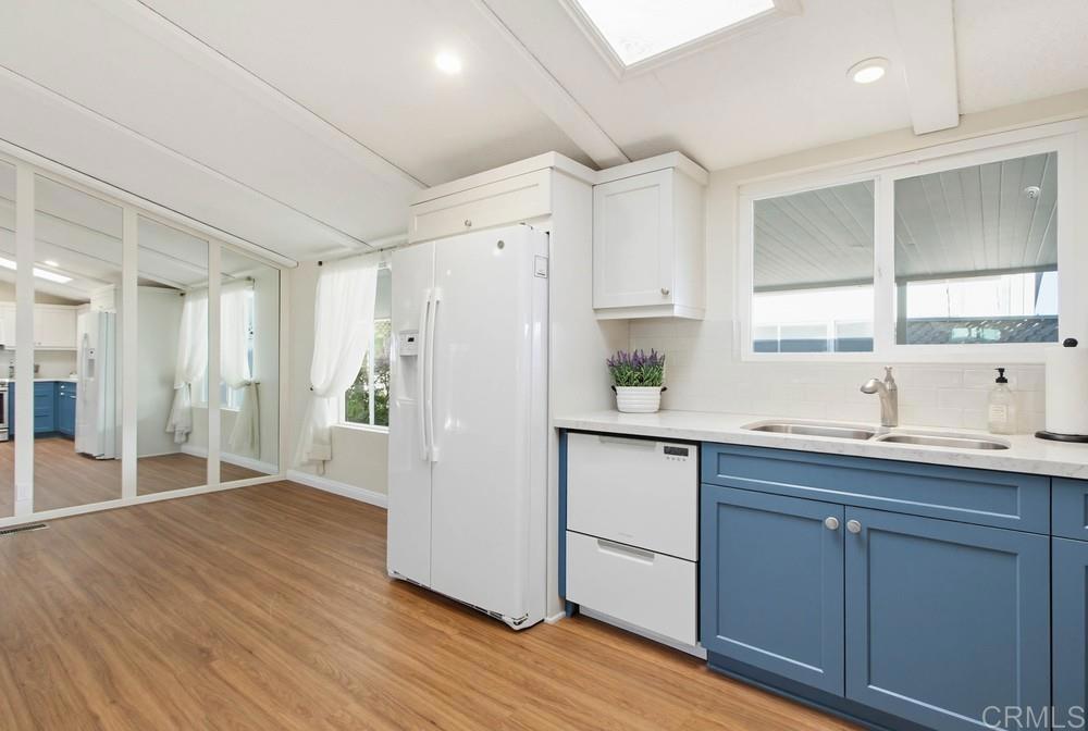350 N El Camino Real - photo 17