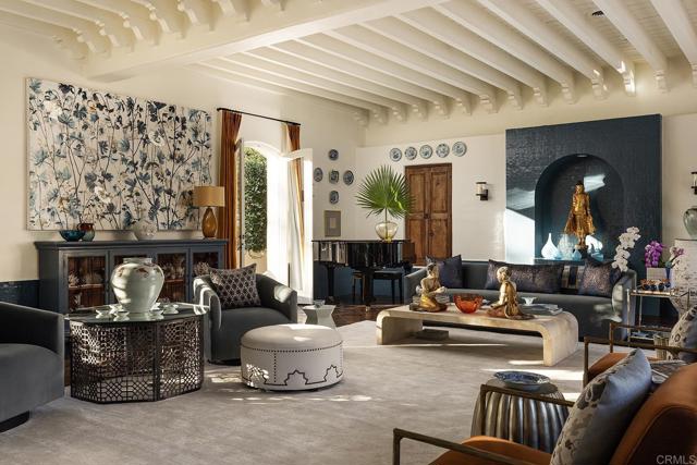 6977 Las Colinas, Rancho Santa Fe CA: https://media.crmls.org/mediaz/ec9af69b-bb17-4902-be5e-6a8691ac46ca.jpg