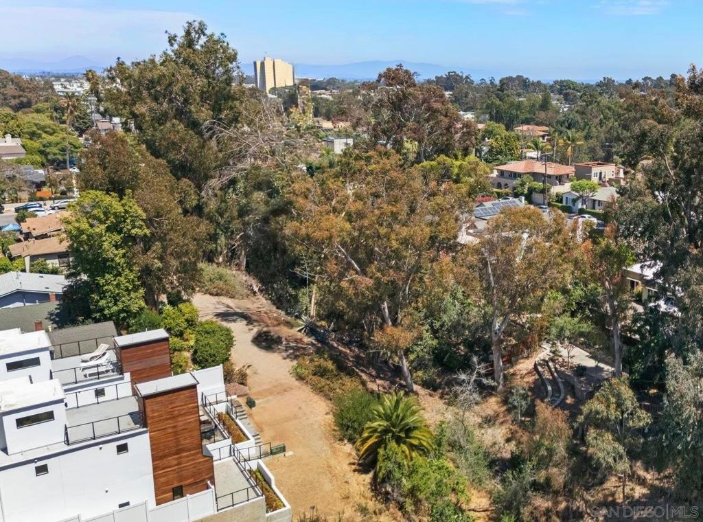 1034 Pennsylvania Avenue - photo 3