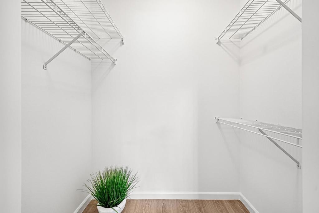 https://media.crmls.org/mediaz/ec9c8b59-6eda-4e6b-adf7-1502d126f569.jpg?preset=X-Large