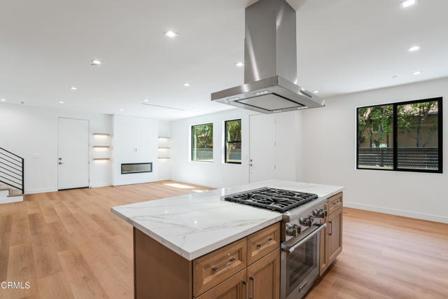 Detail Gallery Image 18 of 68 For 2821 Los Robles Rd, Thousand Oaks,  CA 91362 - 3 Beds | 2/1 Baths