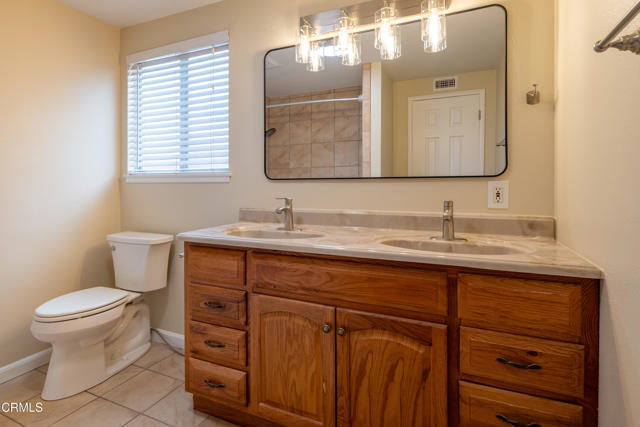 1660 Hobart Drive, Camarillo CA: https://media.crmls.org/mediaz/ec9e2716-4a36-4a7f-be1a-91dc814f0eea.jpg