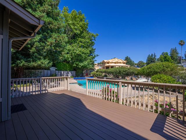 14 Sageland Court, Scotts Valley CA: https://media.crmls.org/mediaz/ec9e31d8-2835-4514-a658-3eae5d46f998.jpg