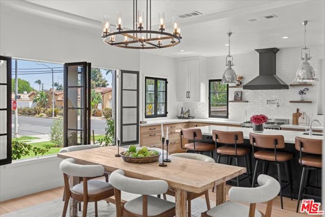1663 S Ogden Drive, Los Angeles CA: https://media.crmls.org/mediaz/ec9e9ca2-c6b6-4fbf-a9b7-209b49a2ac90.jpg