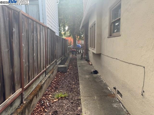 Image 33 of 34 For 1009 Addison Street