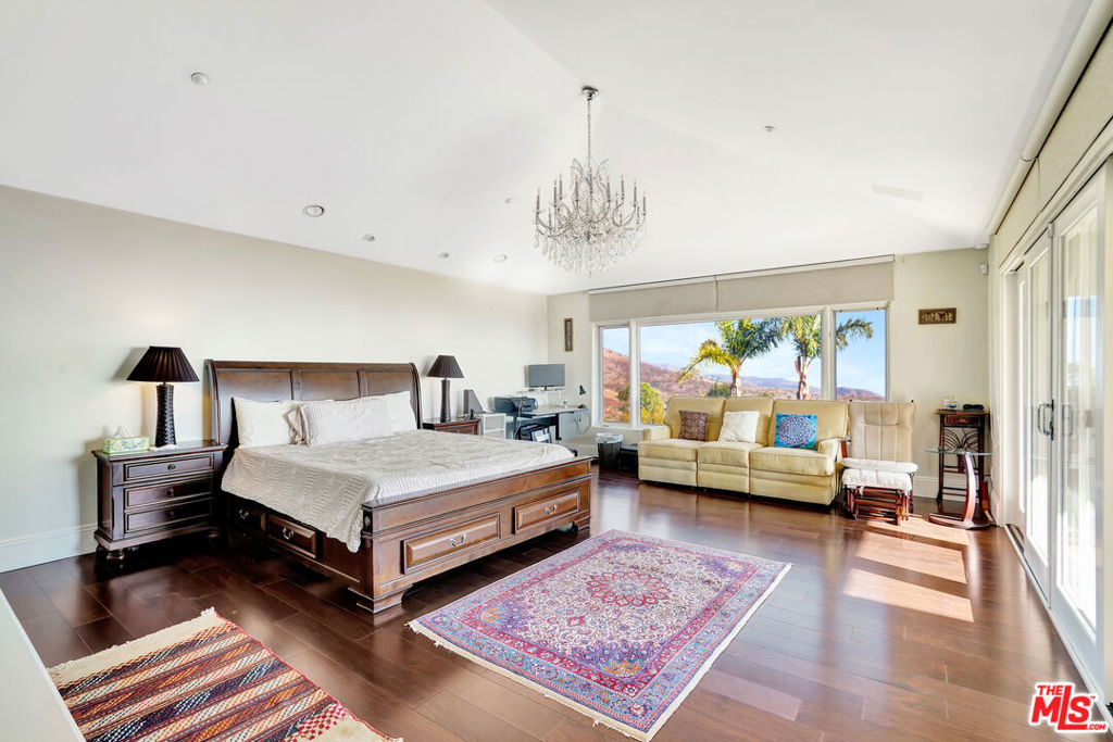 MLS #25630607 image #35