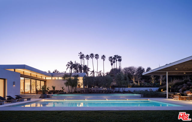 28837 Selfridge Drive, Malibu CA: https://media.crmls.org/mediaz/ec9f35a5-44f4-48a0-82e8-aa0c705371b0.jpg