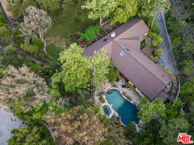 Drew Fenton | 1064 Meadows End Drive Calabasas CA | MLS: 7238352