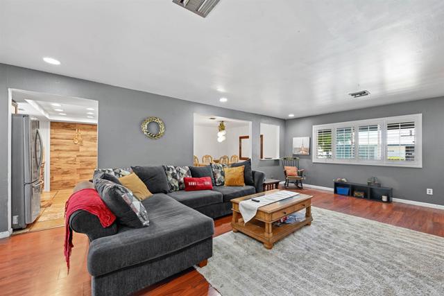 Detail Gallery Image 8 of 30 For 1141 Fifth Ave, Chula Vista,  CA 91911 - 3 Beds | 2 Baths