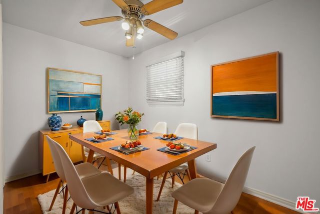 1043 1/2 N La Jolla Avenue, Los Angeles CA: https://media.crmls.org/mediaz/eca19330-fe50-4161-8362-9e529d0fa725.jpg