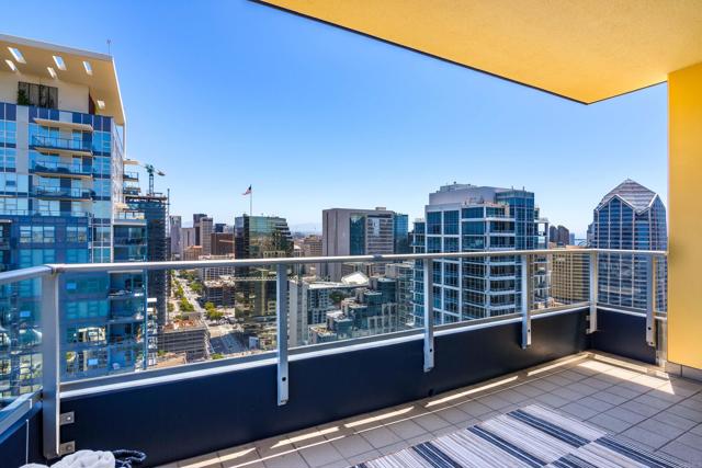1325 Pacific Highway, San Diego CA: https://media.crmls.org/mediaz/eca1a1a3-8975-44fd-8121-a830311c3ecd.jpg