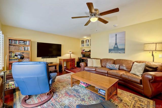 Image 15 of 44 For 10670 Canyon Lake Dr