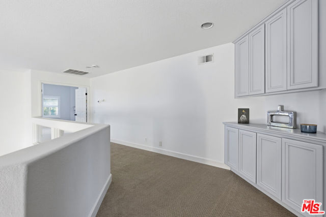 4370 Park Monte Nord, Calabasas CA: https://media.crmls.org/mediaz/eca3f5c0-ae9c-413e-8978-c28c57d012f0.jpg