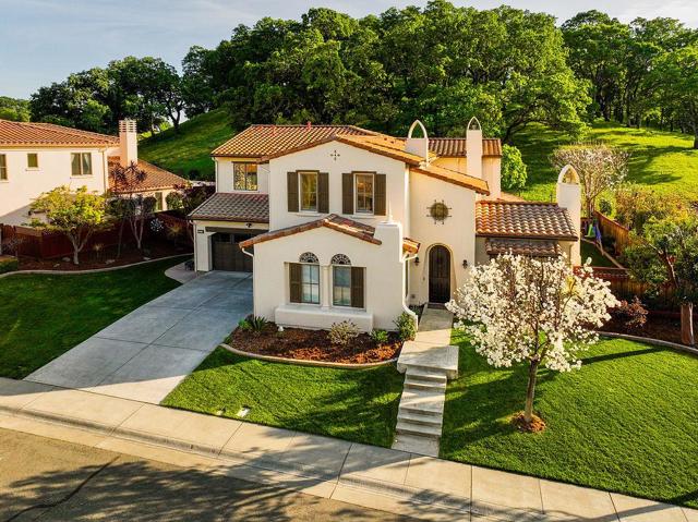 2953 Pebble Beach Circle, Fairfield CA: https://media.crmls.org/mediaz/eca40f4e-214c-420b-9e02-e3347136c3bb.jpg