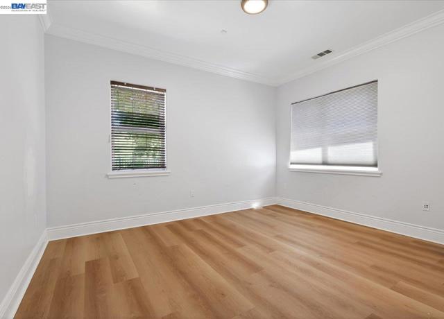 Image 40 of 60 For 920 Happy Valley Rd