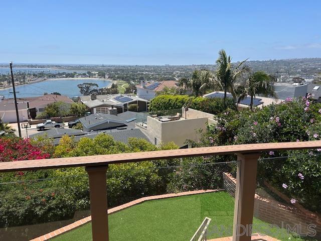 3154 Lloyd St, San Diego CA: https://media.crmls.org/mediaz/eca49a2e-c14d-4220-b80f-fbb13b41667f.jpg