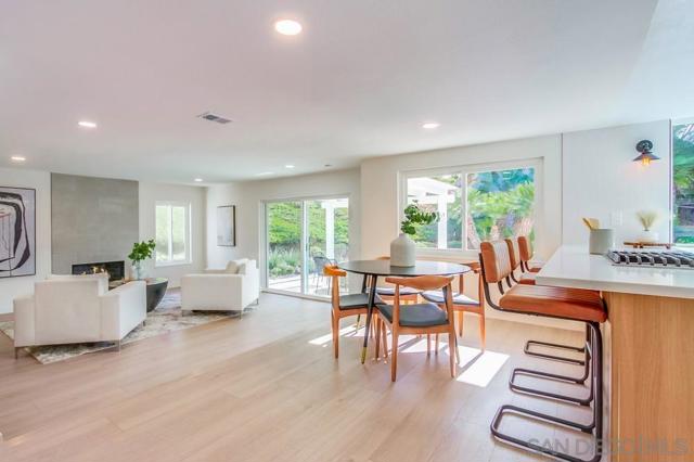 3302 Vista Rocosa, Escondido CA: https://media.crmls.org/mediaz/eca4b086-df64-4e04-bc01-d3e09faf5aaa.jpg
