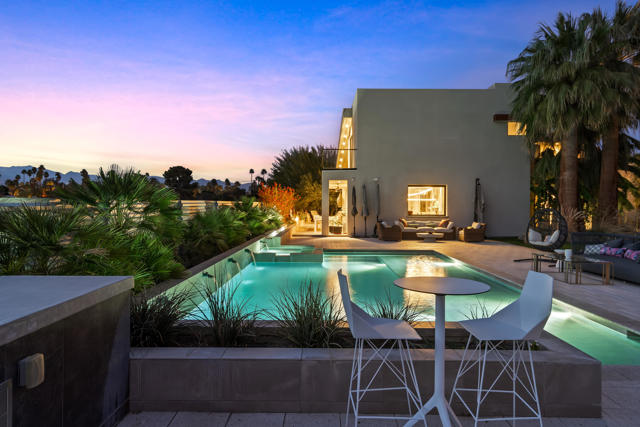 427 N Avenida Caballeros, Palm Springs CA: https://media.crmls.org/mediaz/eca598f1-8e78-4174-97be-62642fa5147f.jpg