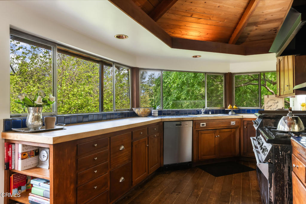 375 Berkshire Avenue La Canada Flintridge img 28